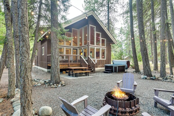 Hot Tub & Game Room: Ronald Retreat 2 Mi To Lake! - Roslyn, WA