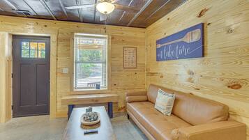 House (1 Bedroom) | Interior