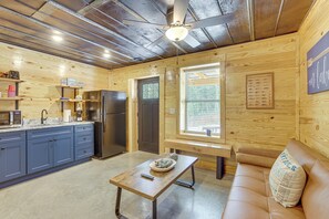 House (1 Bedroom) | Interior