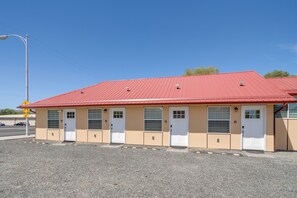 Apartment (0 Bedroom) | Interior