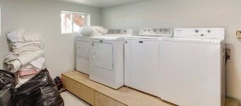 Private Patio, Steps to Lake: Soap Lake Studio!