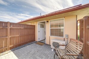 Apartment (0 Bedroom) | Interior - Private Patio, Steps to Lake: Soap Lake Studio! (Soap Lake)