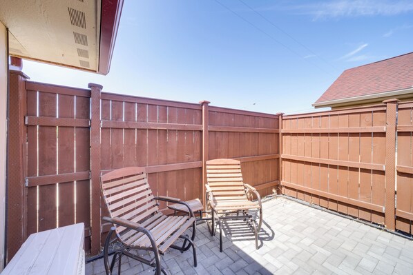 Apartment (0 Bedroom) | Interior - Private Patio, Steps to Lake: Soap Lake Studio! (Soap Lake)