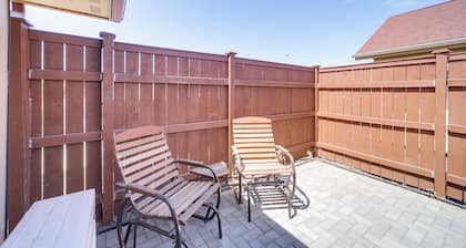 Private Patio, Steps to Lake: Soap Lake Studio!