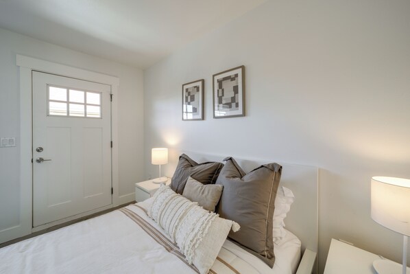 Apartment (0 Bedroom) | Interior