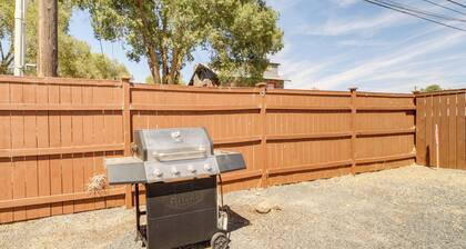 Walk to Water: Soap Lake Studio w/ Patio!