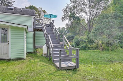 Quaint & Charming Cherry Valley Escape!