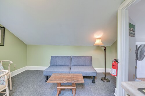 Quaint & Charming Cherry Valley Escape!