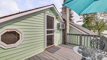 Apartment (0 Bedroom) | Interior