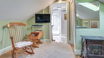 Apartment (0 Bedroom) | Interior