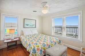 6 bedrooms, free WiFi, bed sheets