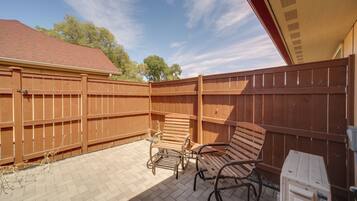 Apartment (0 Bedroom) | Interior