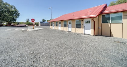 Steps to Soap Lake: Studio Stay w/ Patio!