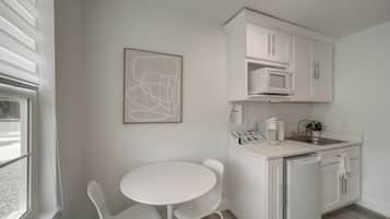 Apartment (0 Bedroom) | Interior