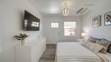 Apartment (0 Bedroom) | Front of property