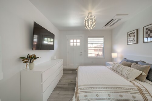 Steps to Soap Lake: Studio Stay w/ Patio!