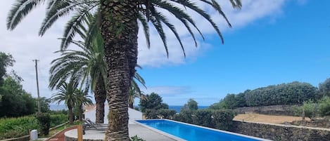 Private pool