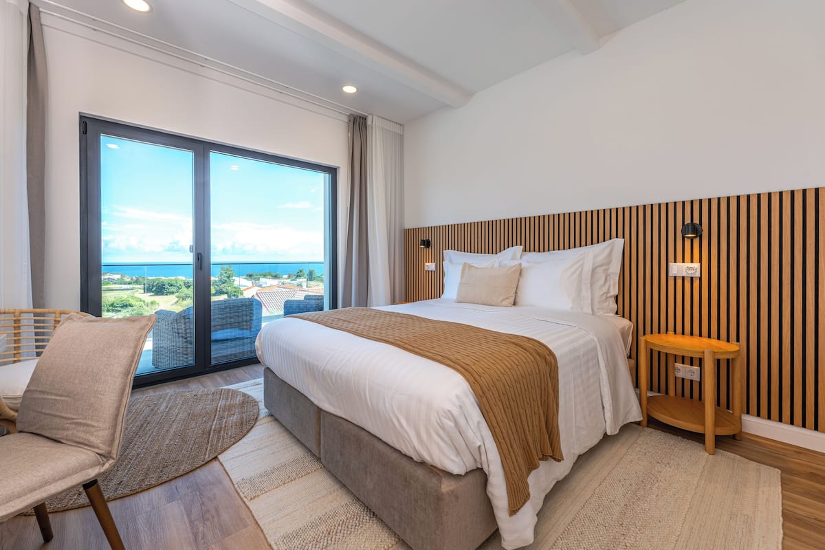 Exclusive Suite, Sea View | Premium bedding, memory foam beds, individually decorated