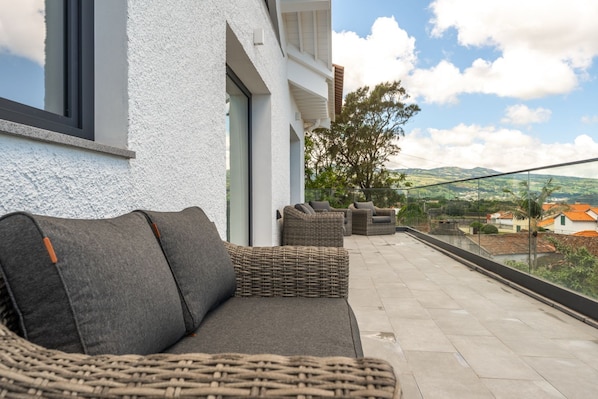 Sundeck