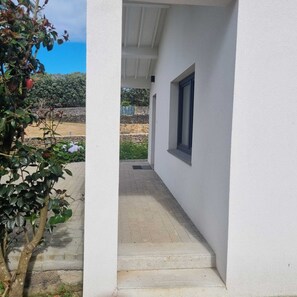 经典平房 | 高档床上用品、记忆海绵床垫、特色装修、特色家居