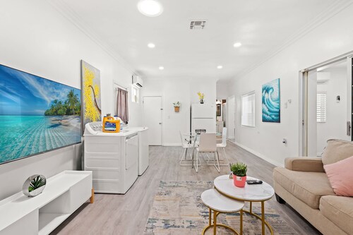 Spacious Bright Home Fully Equipped