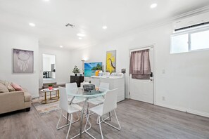 House | 2 bedrooms, Internet
