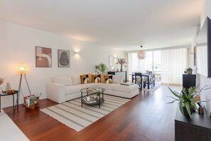 Apartment | 2 bedrooms, Internet