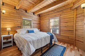 4 bedrooms, free WiFi, bed sheets