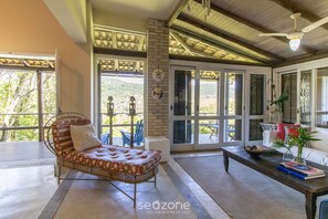 Basic Villa | Interior