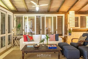 Basic Villa | Living area