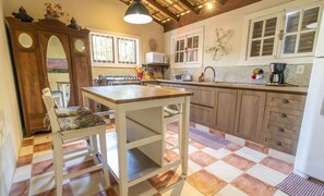 Villa Basic | Eget kök | Grytor/köksredskap