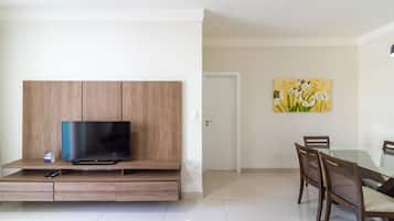 Basic Apartment | Living area