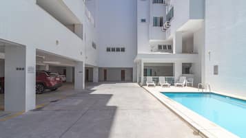 Basic Apartment | Pool | Outdoor pool