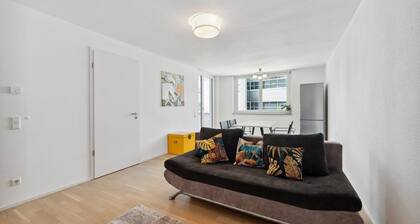 Design 3-Zimmer-Wohnung. BAUHAUS I Balkon I Zentrum BB I Familie & Haustiere