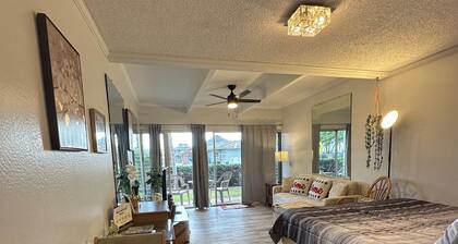 Cozy Maui Retreat, Walk to Sun-Kissed Shores