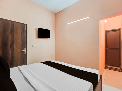 Hotel O Green City Dhakoli Formerly Swagat