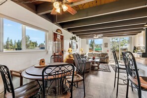 TV - 439AW Tahoe Keys Studio Perfect Couples Get Away (South Lake Tahoe)