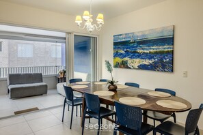 Living area - PVI - Charming Apartments Just 450m From the Seafront in Ubatuba/sp (Ubatuba)