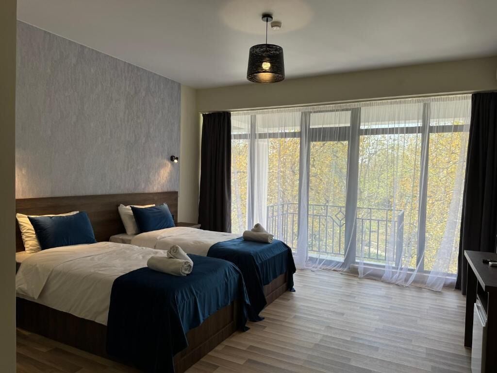 Standard Twin Room, 1 Bedroom | Individually decorated, individually furnished, desk, laptop workspace