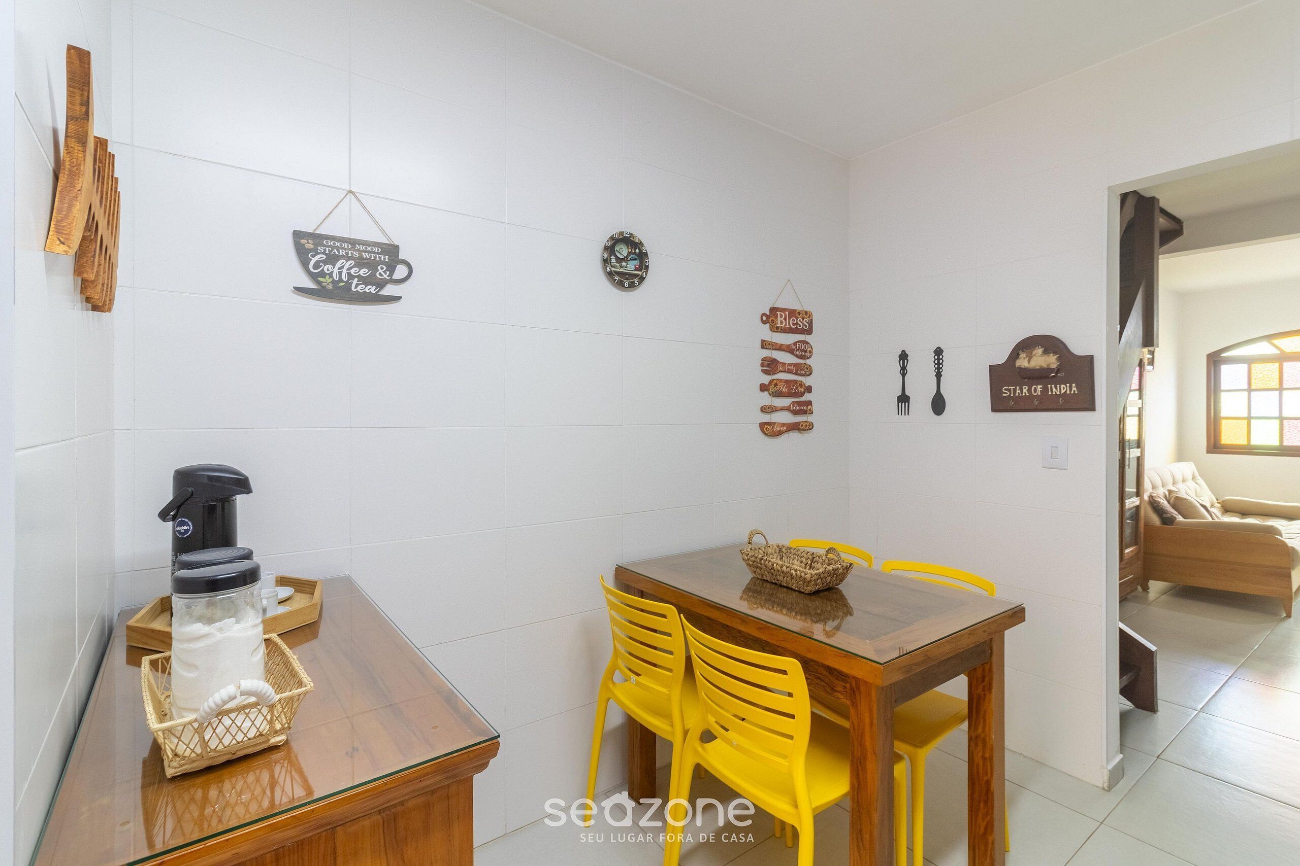 Basic Villa | Dining