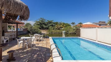 Villa – basic | Basseng | Utendørsbasseng