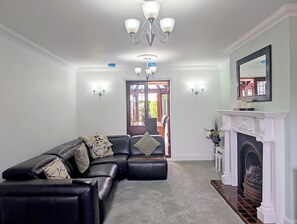 Interior - A cottage that sleeps 8 guests in 4 bedrooms (Hayling Island)