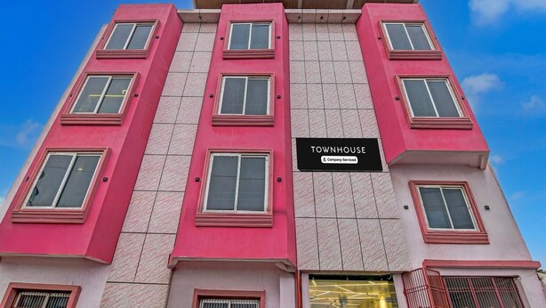 House | Exterior - Townhouse Lighthouse Beach Puri (Puri)