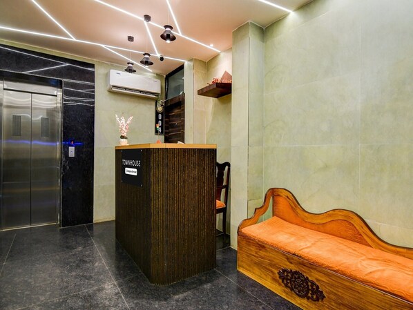 House | Reception