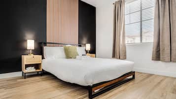 2 habitaciones, tabla de planchar con plancha, wifi y ropa de cama