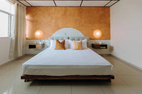 3 chambres, fer et planche à repasser, lit parapluie, Wi-Fi