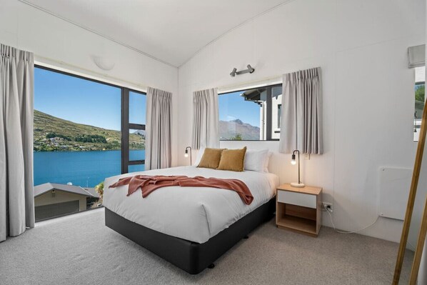 3 bedrooms, iron/ironing board, travel cot, WiFi