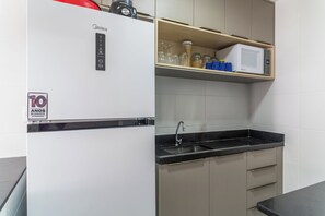 Basic Apartment | Private kitchen