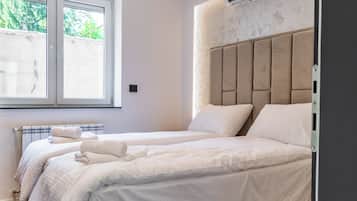 Apartamento Deluxe, 1 habitación | Ropa de cama de alta calidad y espacio para trabajar con un portátil