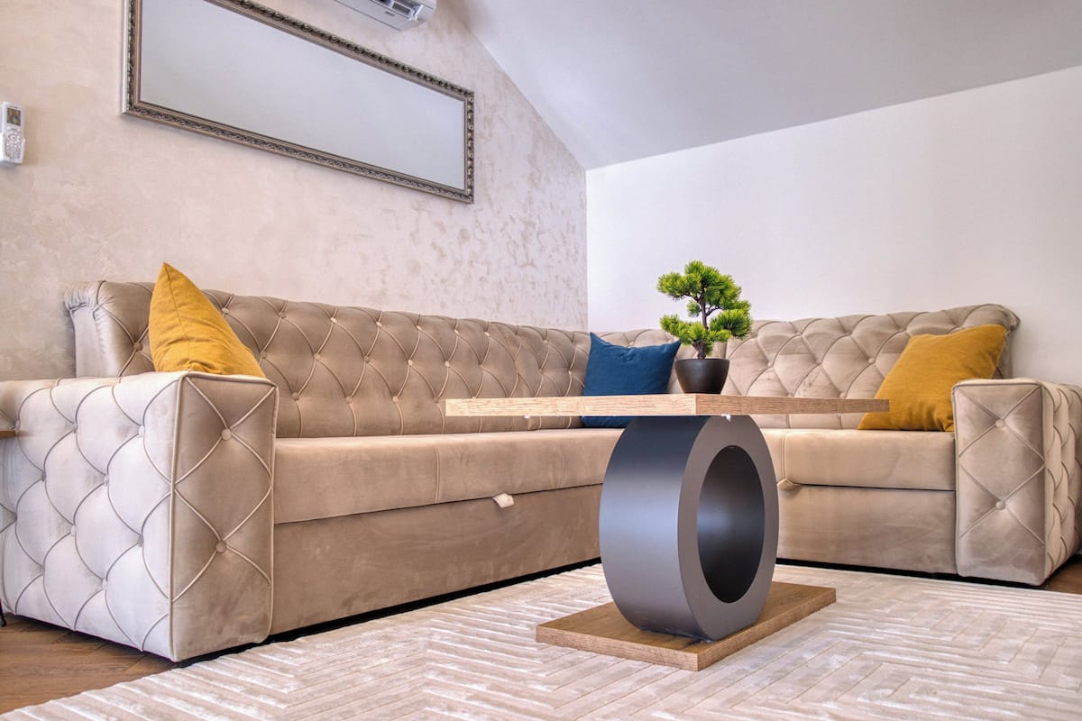 Exclusive Apartment, 3 Bedrooms | Laptop workspace, free WiFi, bed sheets